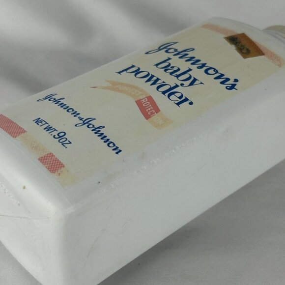 Vtg Johnsons Baby Powder Embossed Bottle 9 Oz 75% Full Movie Prop USA Babies - Picture 4 of 4